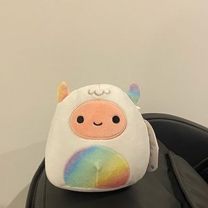 5” Gabby the Rainbow Yeti Christmas Squishmallow 2021 Brand New With Tags